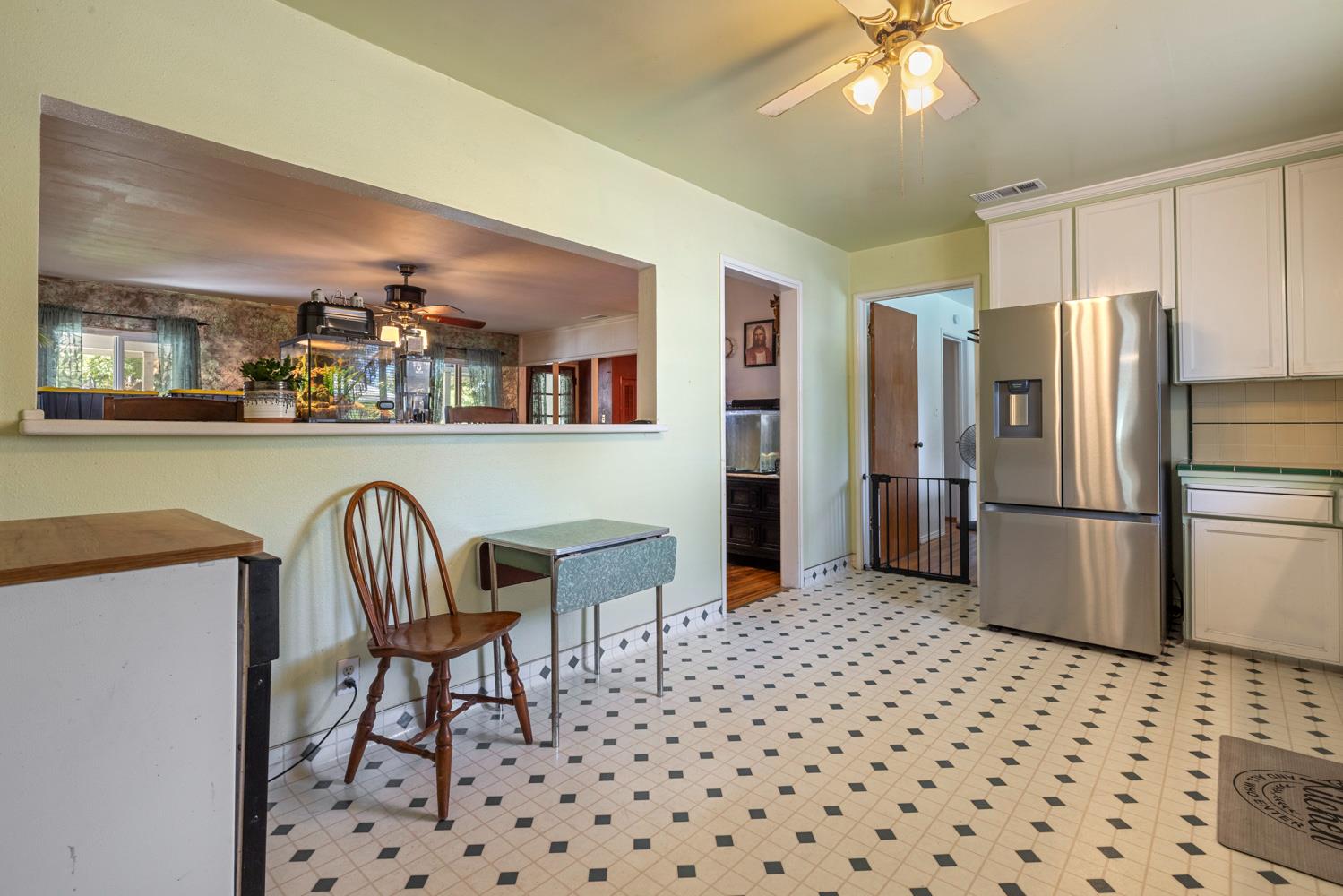 1106 Columbia Way, Modesto, CA 95350