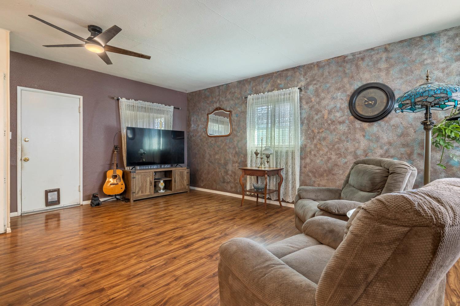 1106 Columbia Way, Modesto, CA 95350