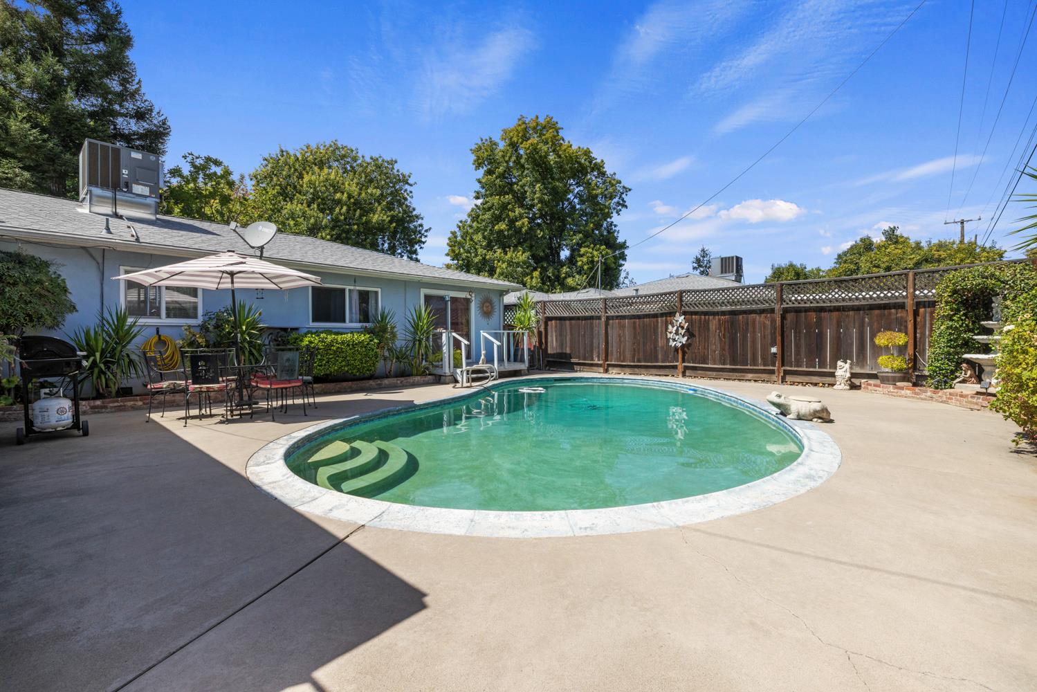 1106 Columbia Way, Modesto, CA 95350