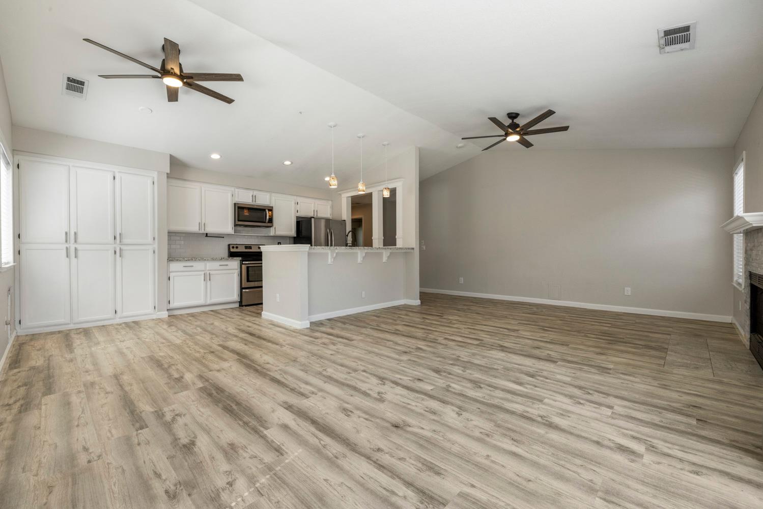 379 Shalako Dr, Oakdale, CA 95361