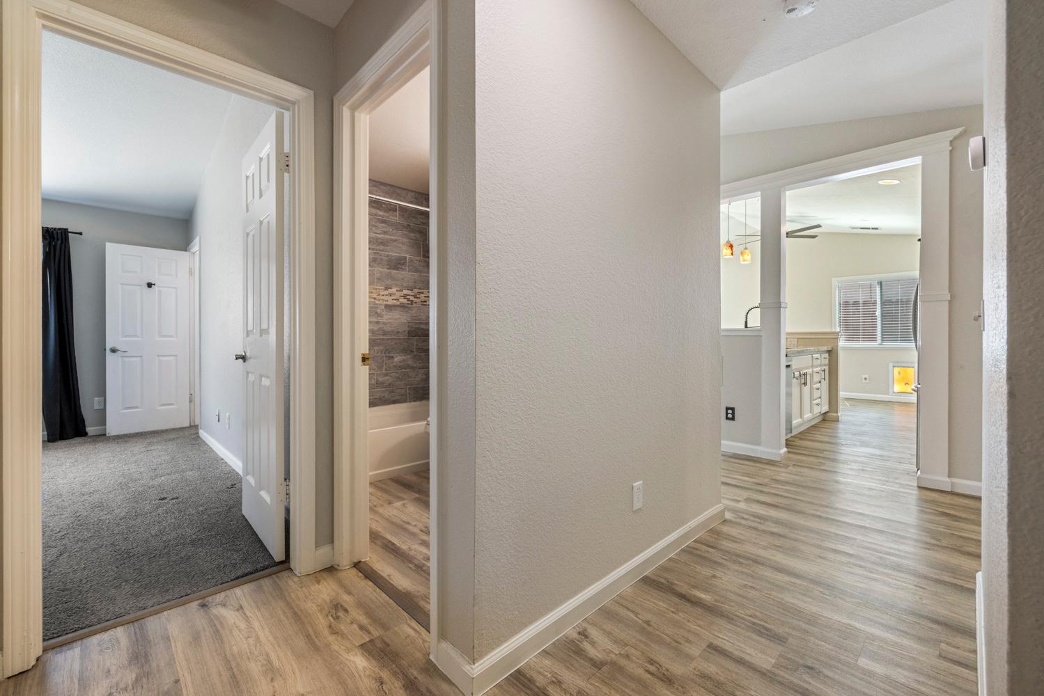 379 Shalako Dr, Oakdale, CA 95361