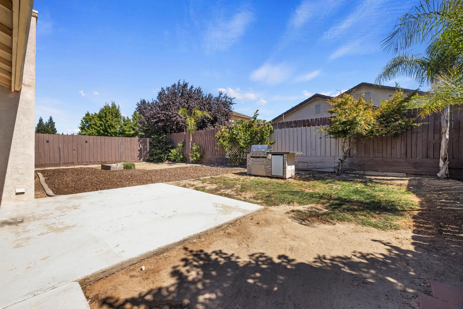 379 Shalako Dr, Oakdale, CA 95361