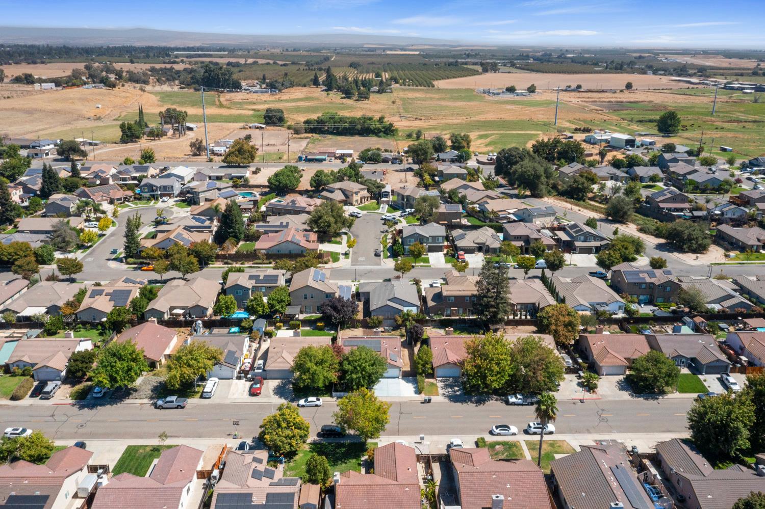379 Shalako Dr, Oakdale, CA 95361