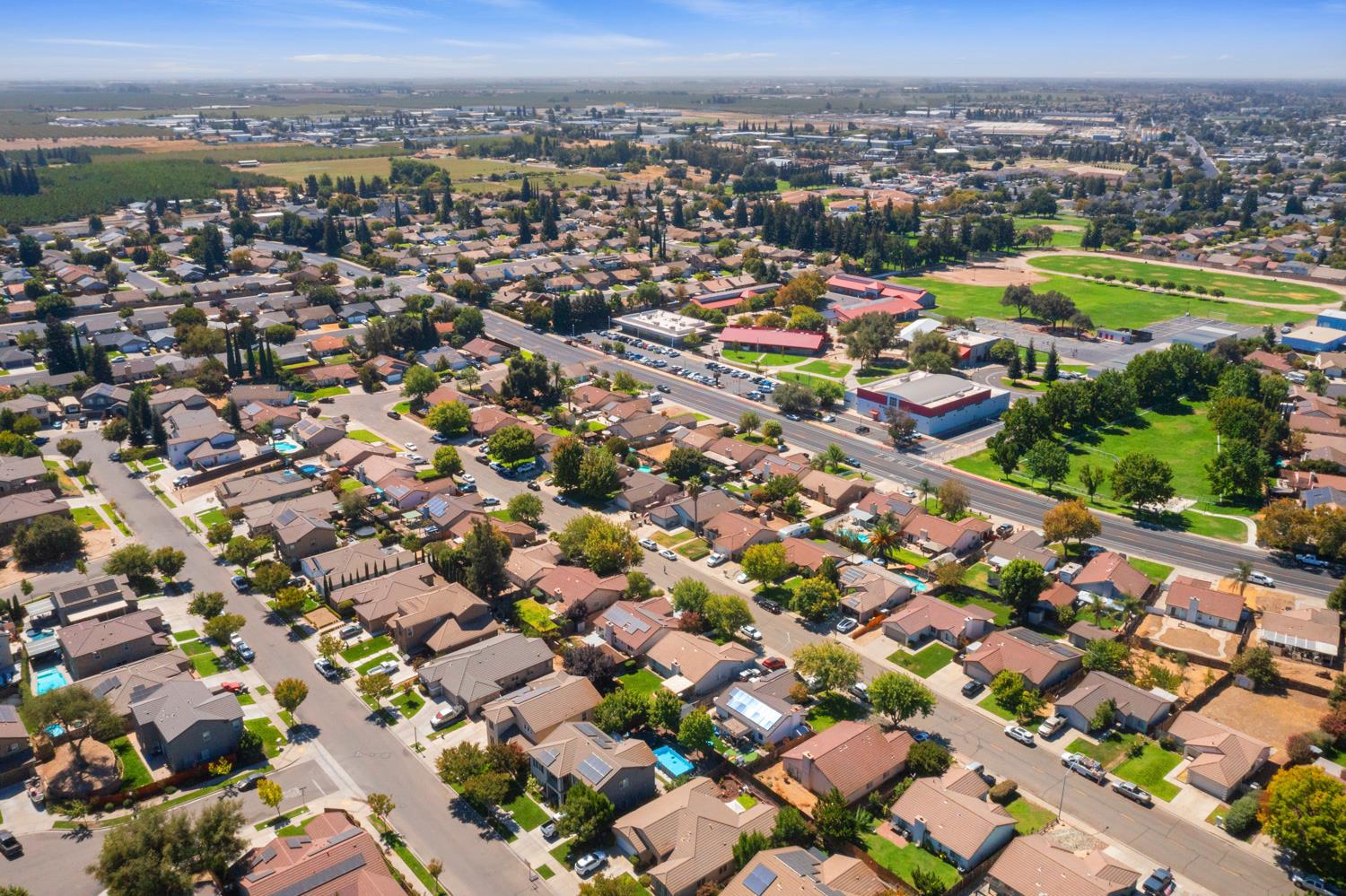 379 Shalako Dr, Oakdale, CA 95361