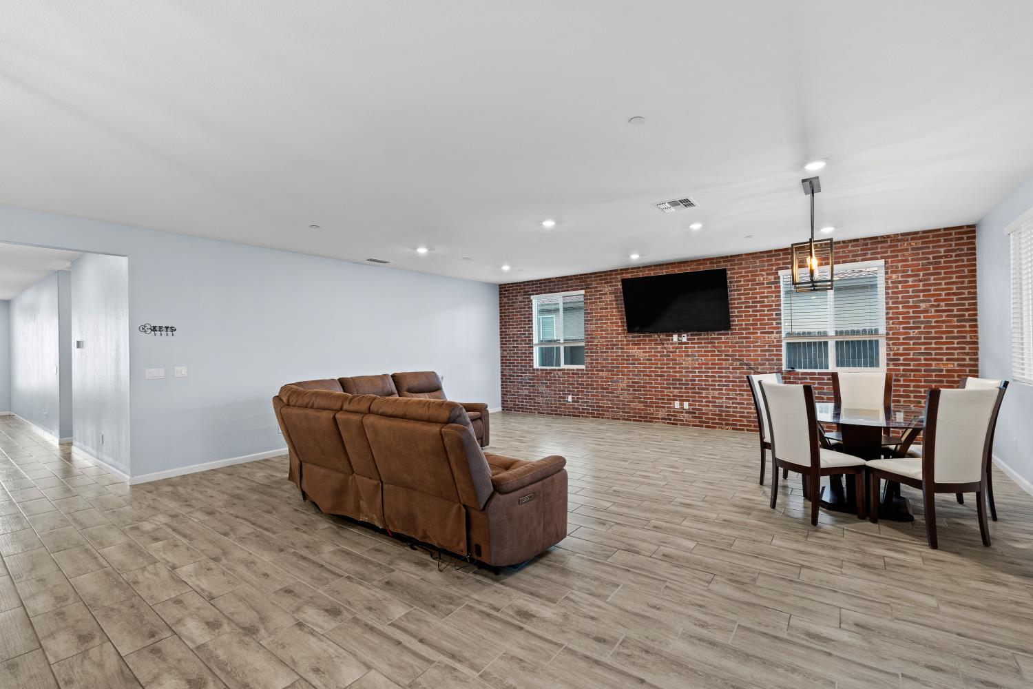 2182 River Willow Ave, Manteca, CA 95337