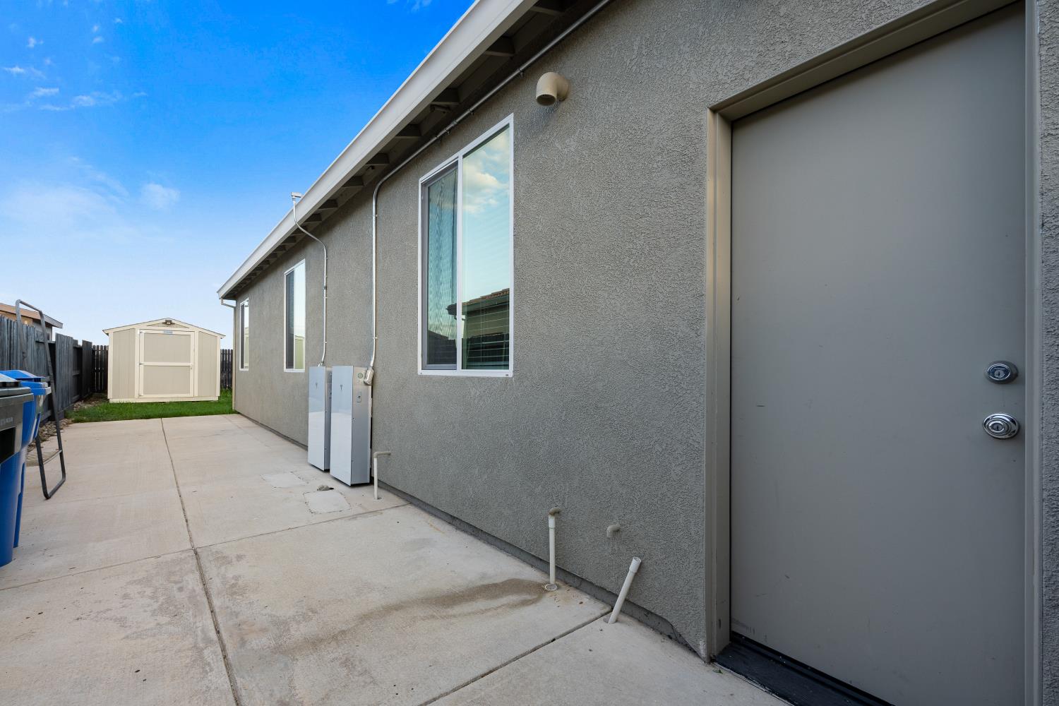 2182 River Willow Ave, Manteca, CA 95337