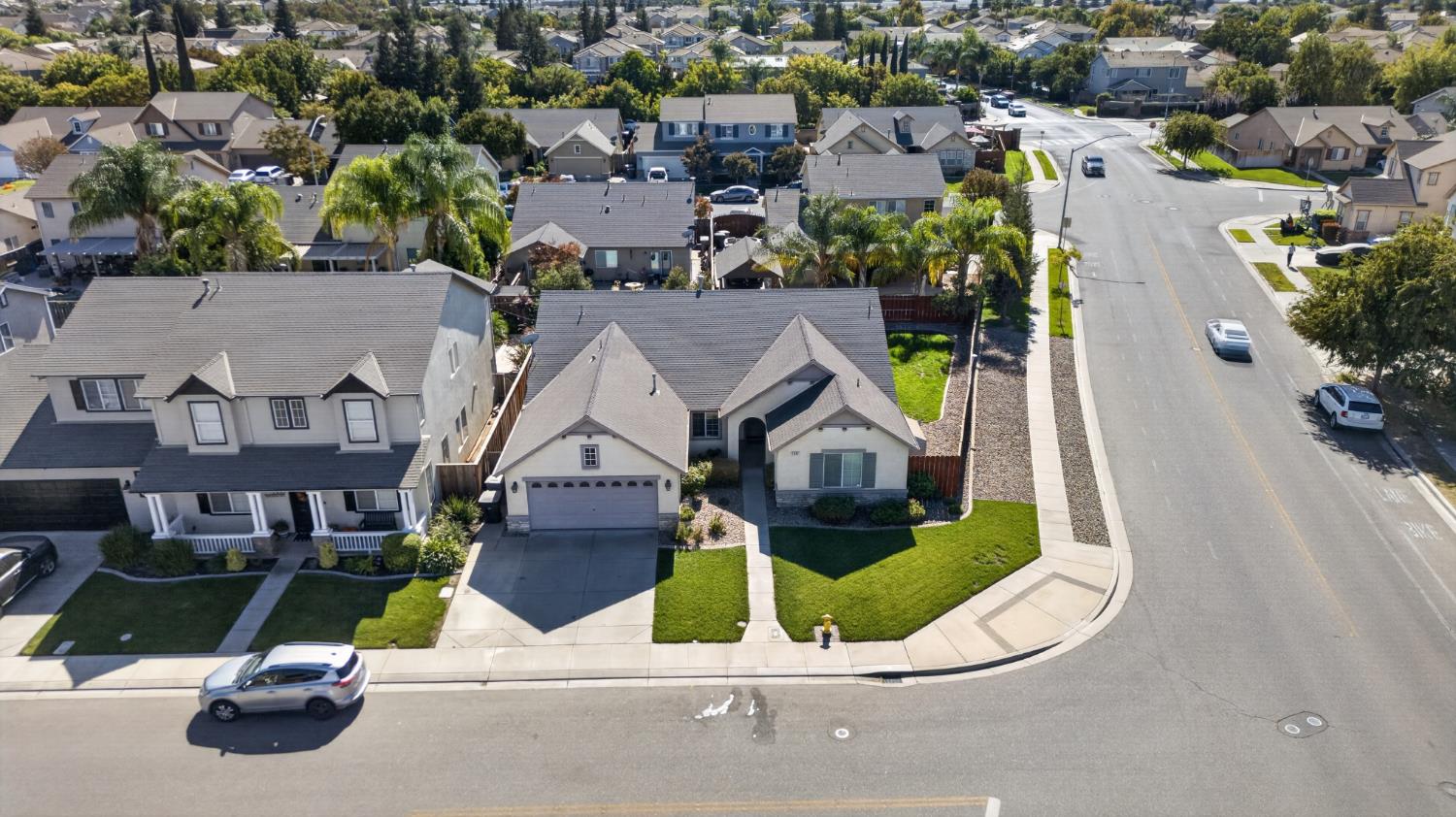 2502 Meadowgate Dr, Riverbank, CA 95367