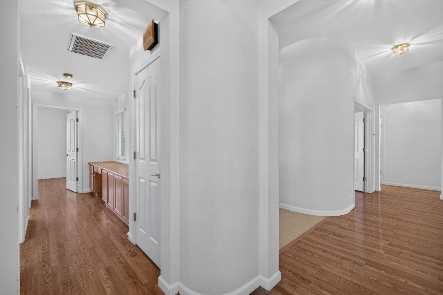 2502 Meadowgate Dr, Riverbank, CA 95367