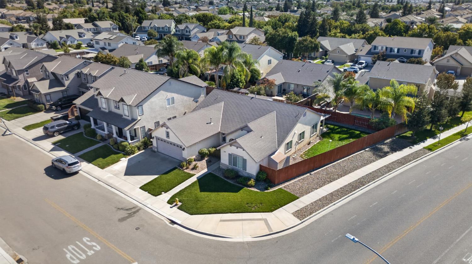 2502 Meadowgate Dr, Riverbank, CA 95367