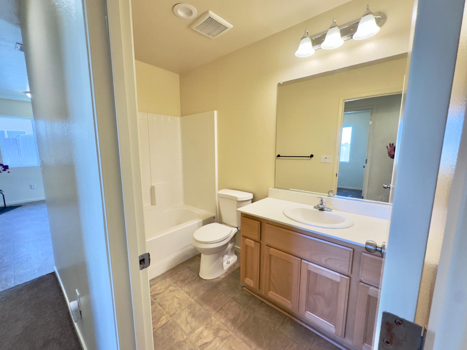 767 Taryn Ct, Merced, CA 95341