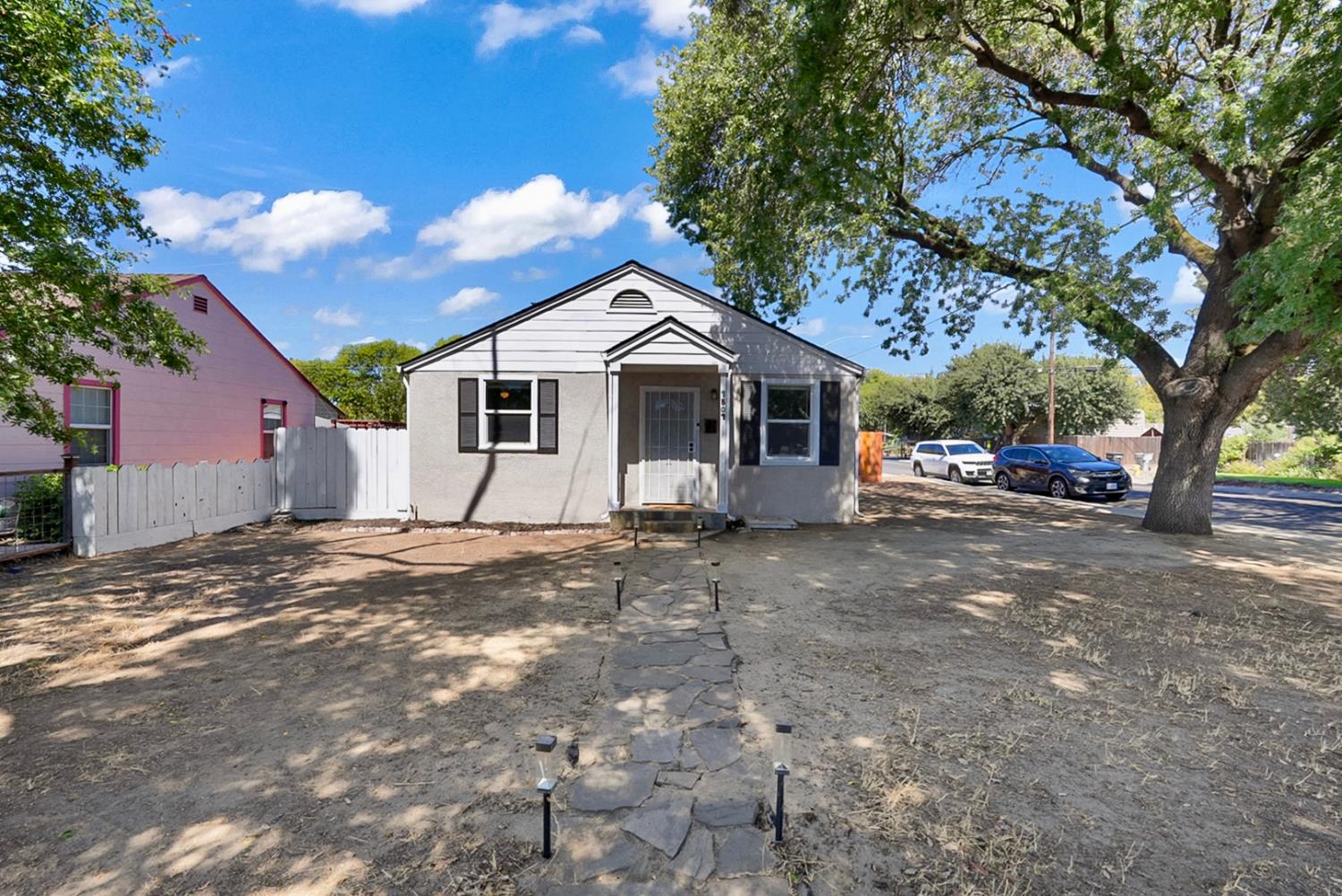 1501 Pearl St, Modesto, CA 95350