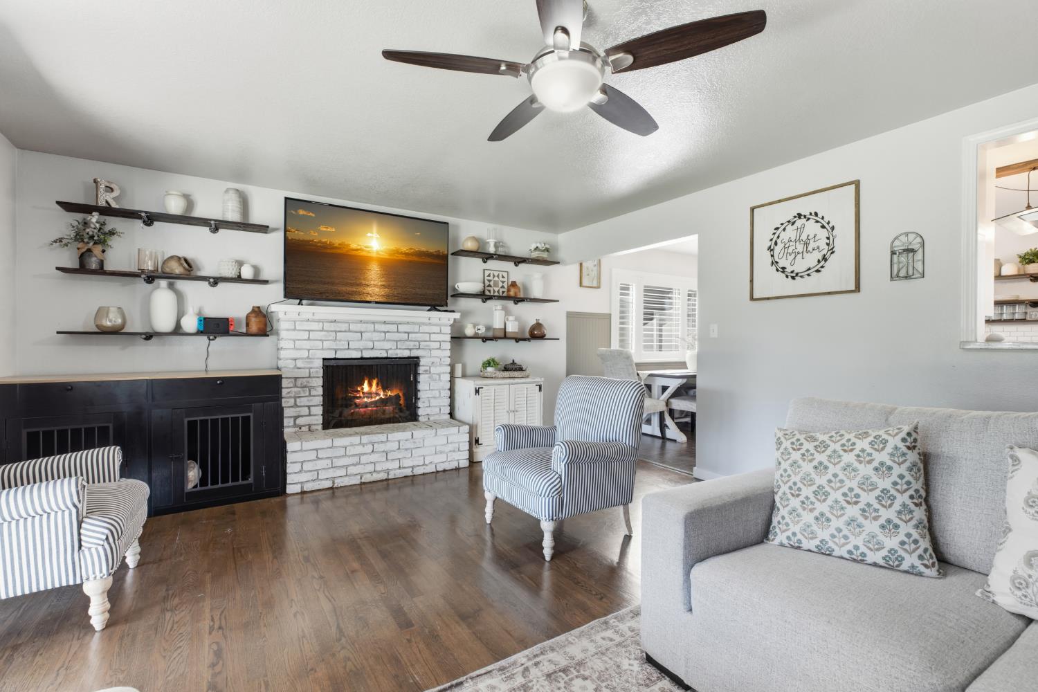320 S Western Ave, Waterford, CA 95386