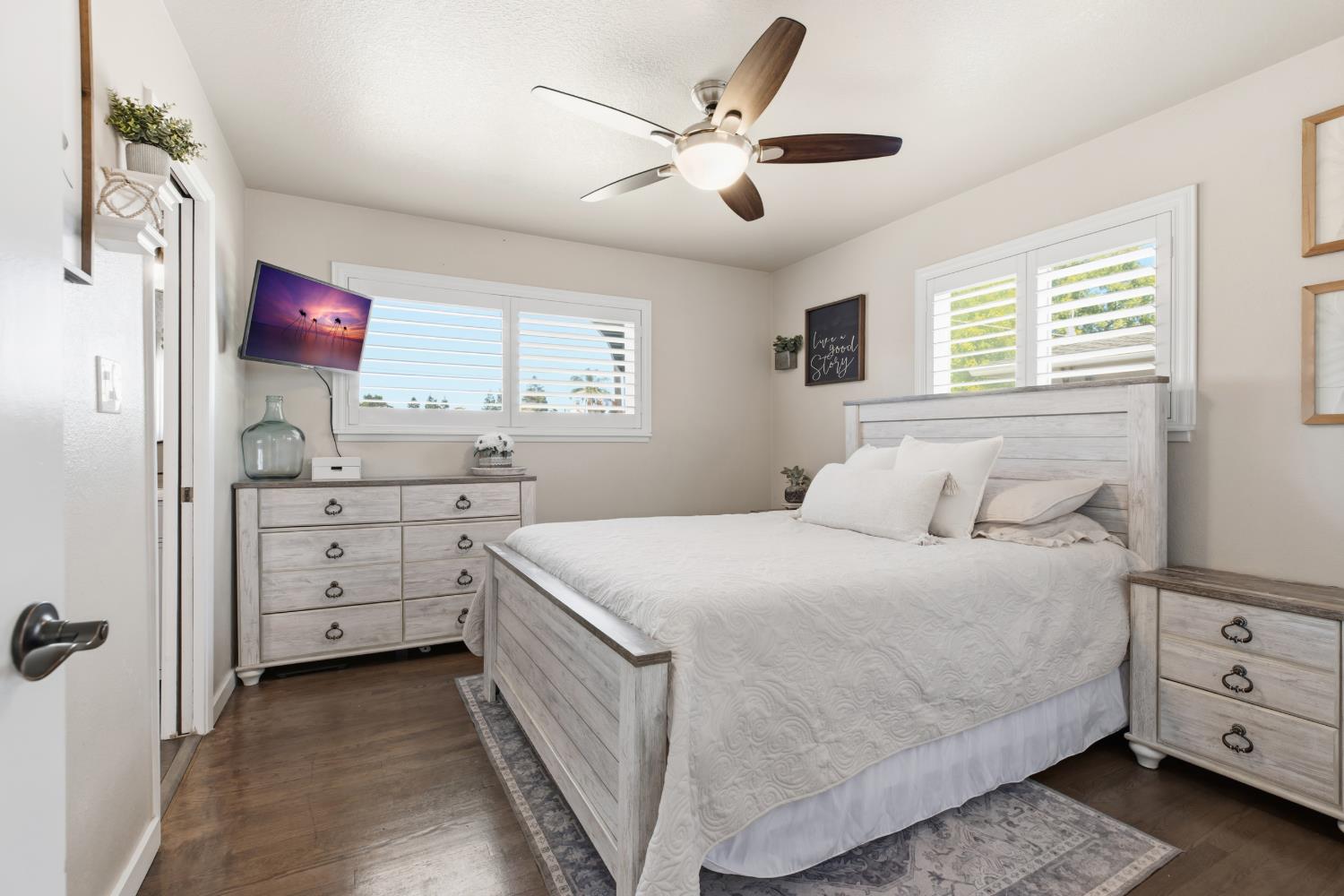320 S Western Ave, Waterford, CA 95386