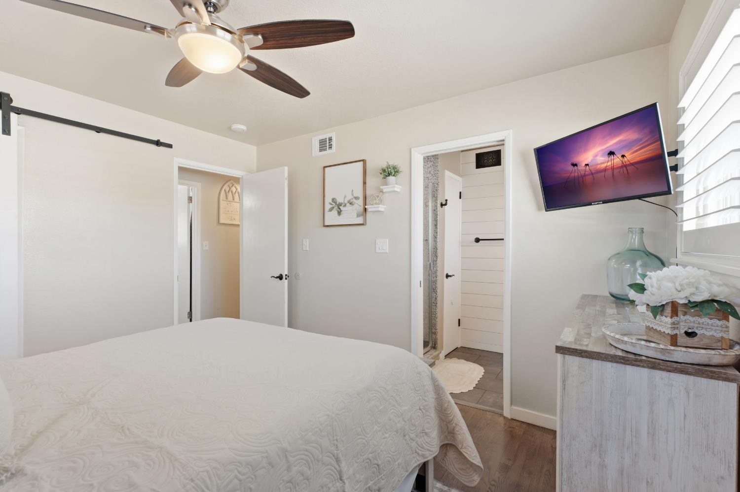 320 S Western Ave, Waterford, CA 95386