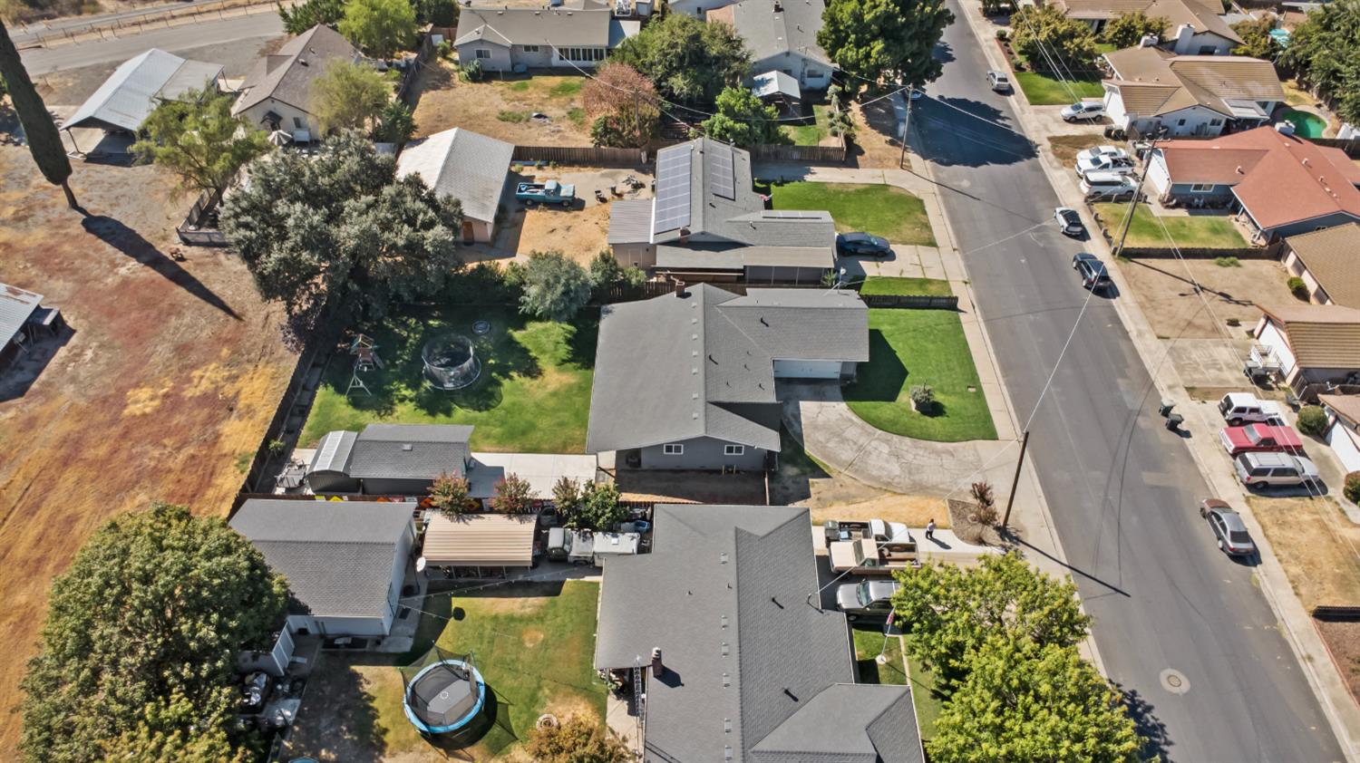 320 S Western Ave, Waterford, CA 95386