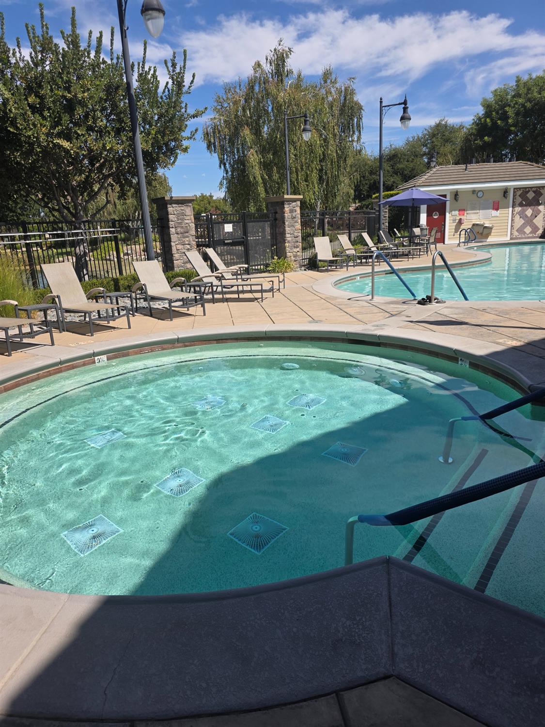 2499 Bell Chase Dr, Manteca, CA 95336