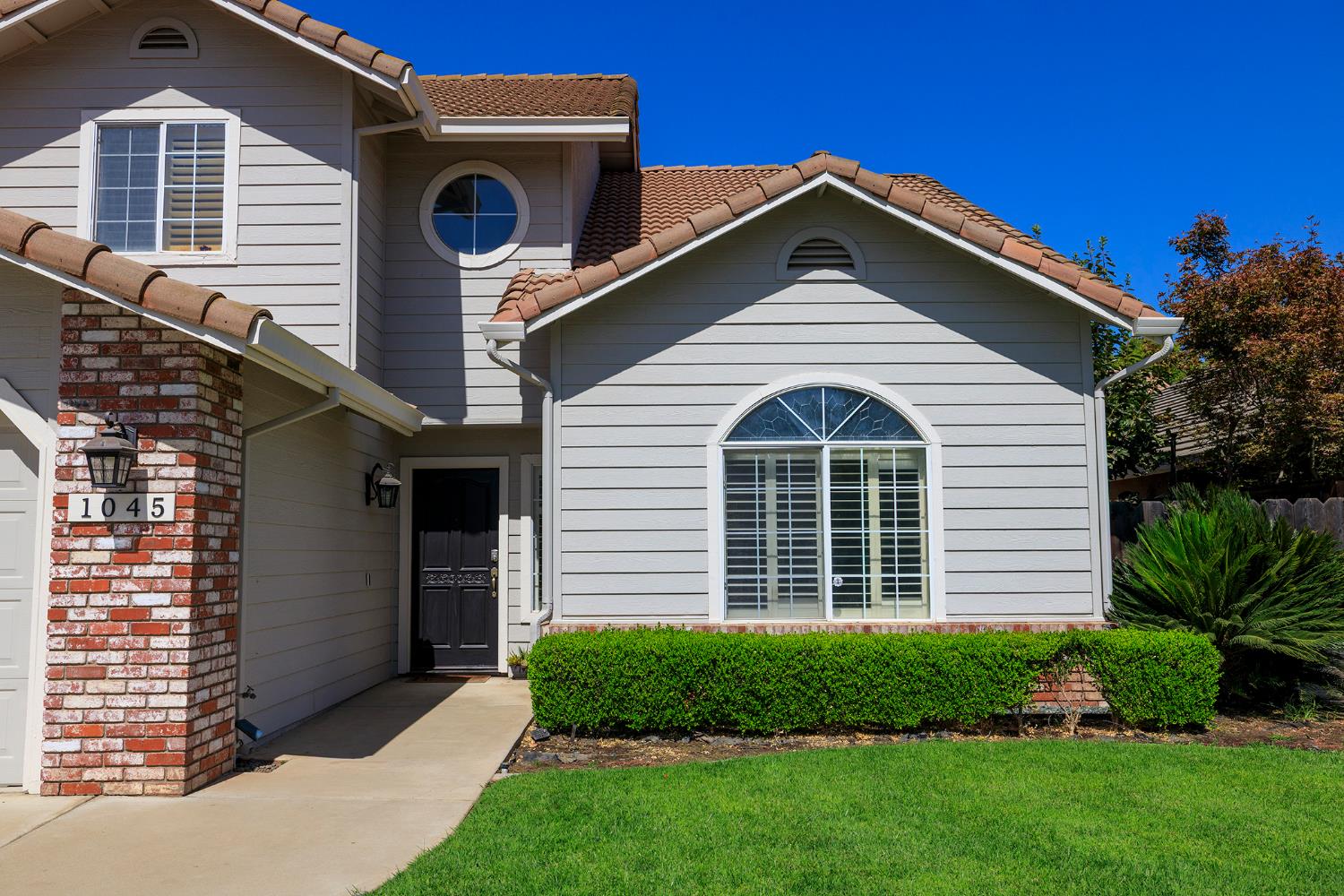 1045 Cedar Ridge Dr, Turlock, CA 95382