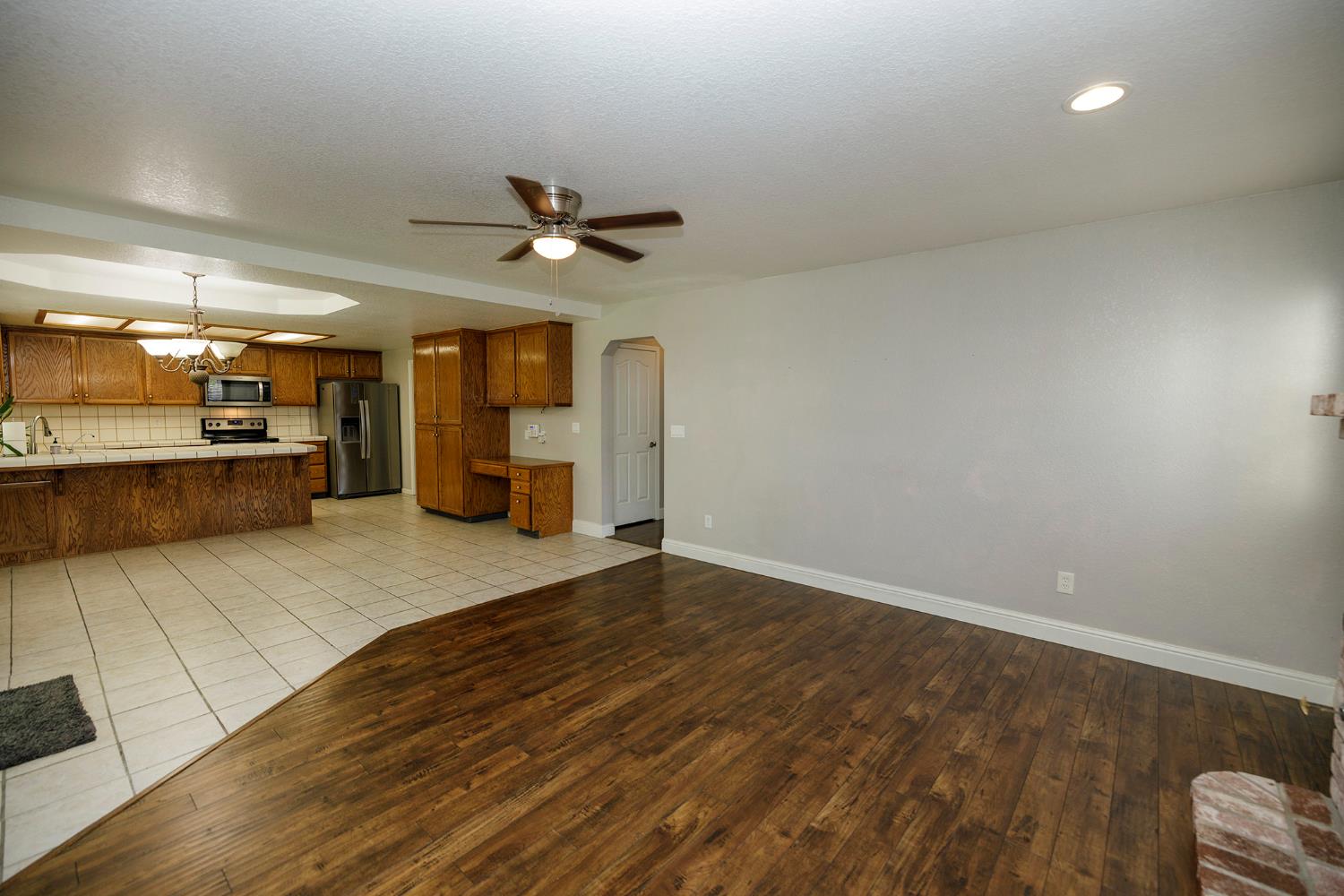 1045 Cedar Ridge Dr, Turlock, CA 95382