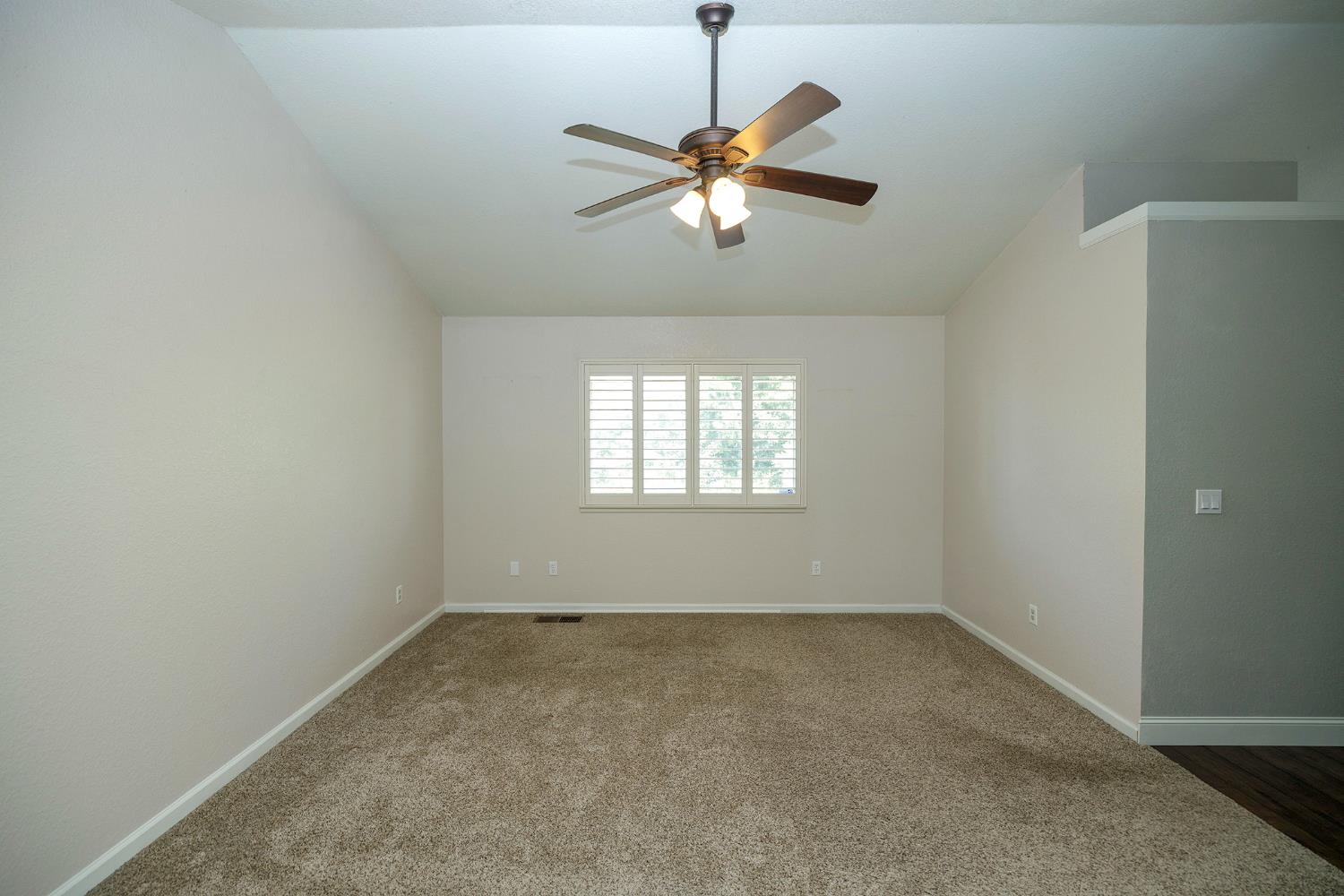 1045 Cedar Ridge Dr, Turlock, CA 95382