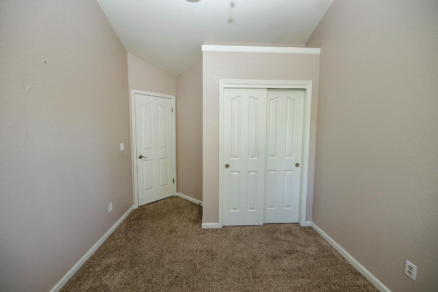 1045 Cedar Ridge Dr, Turlock, CA 95382