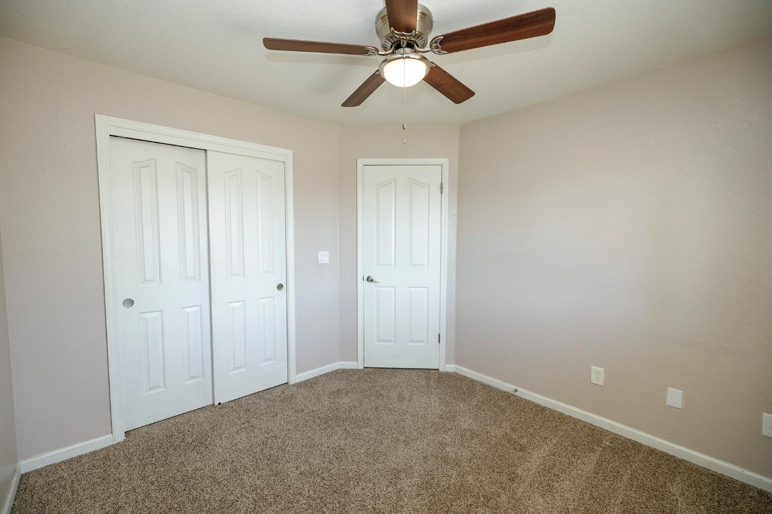 1045 Cedar Ridge Dr, Turlock, CA 95382