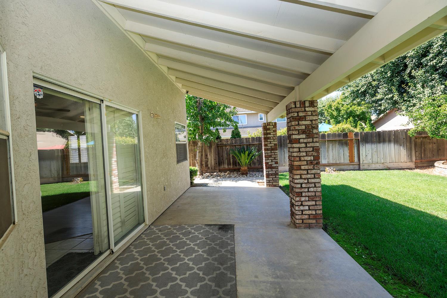 1045 Cedar Ridge Dr, Turlock, CA 95382