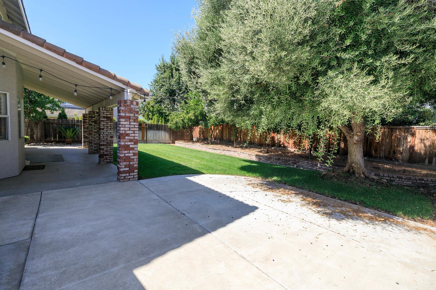 1045 Cedar Ridge Dr, Turlock, CA 95382