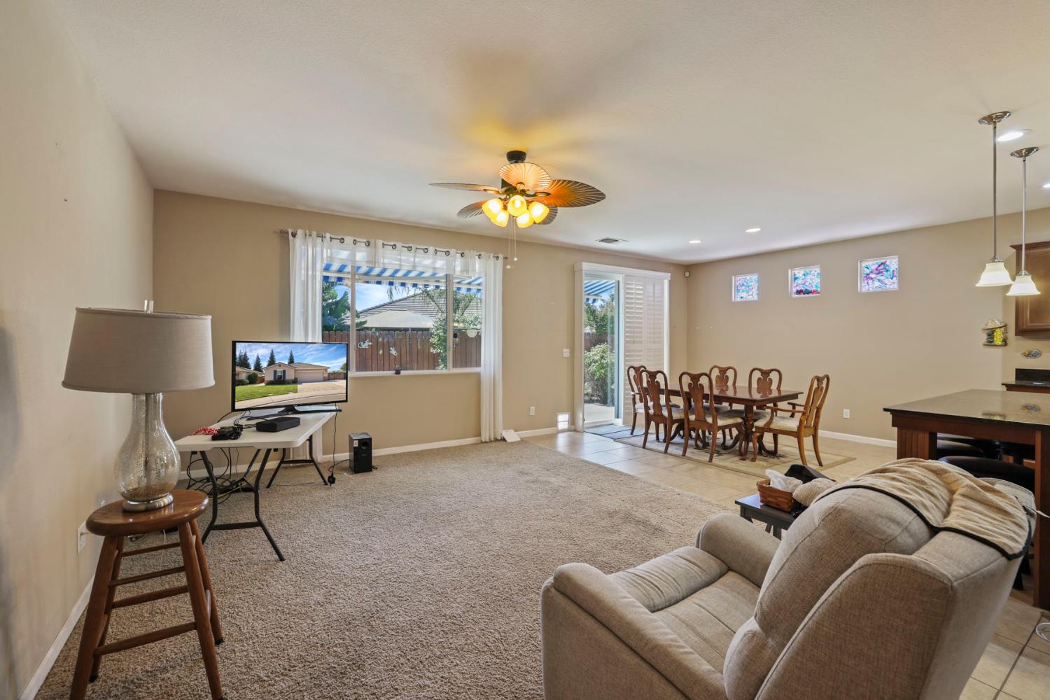 1246 Camilla Ct, Manteca, CA 95337