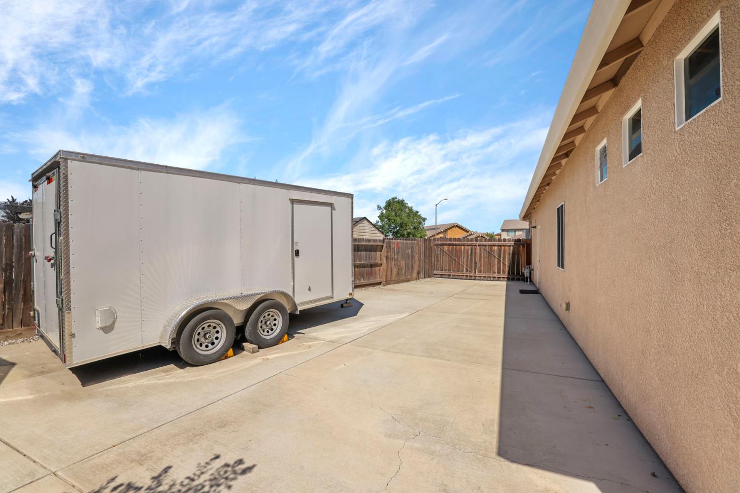 1246 Camilla Ct, Manteca, CA 95337