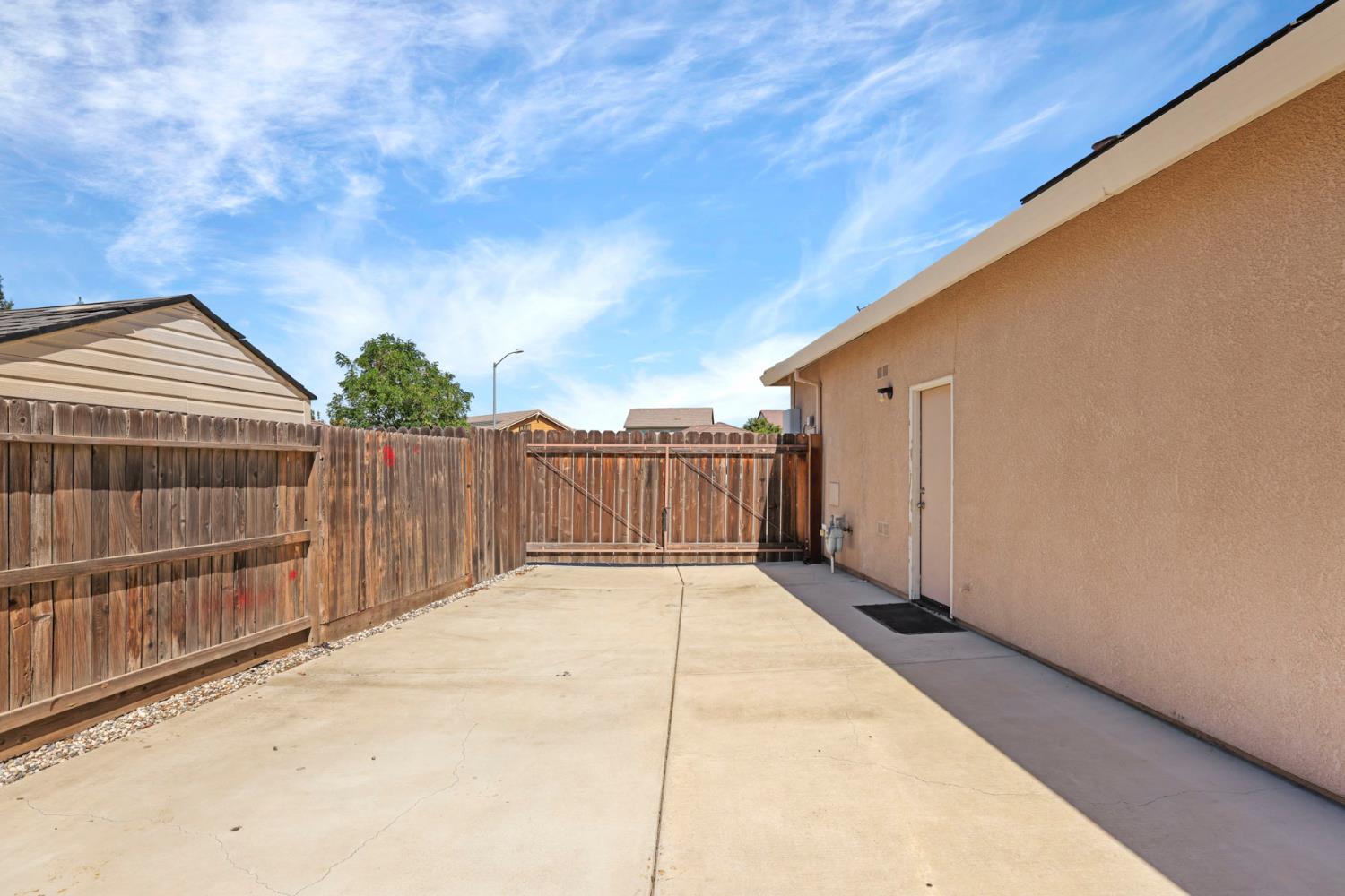 1246 Camilla Ct, Manteca, CA 95337