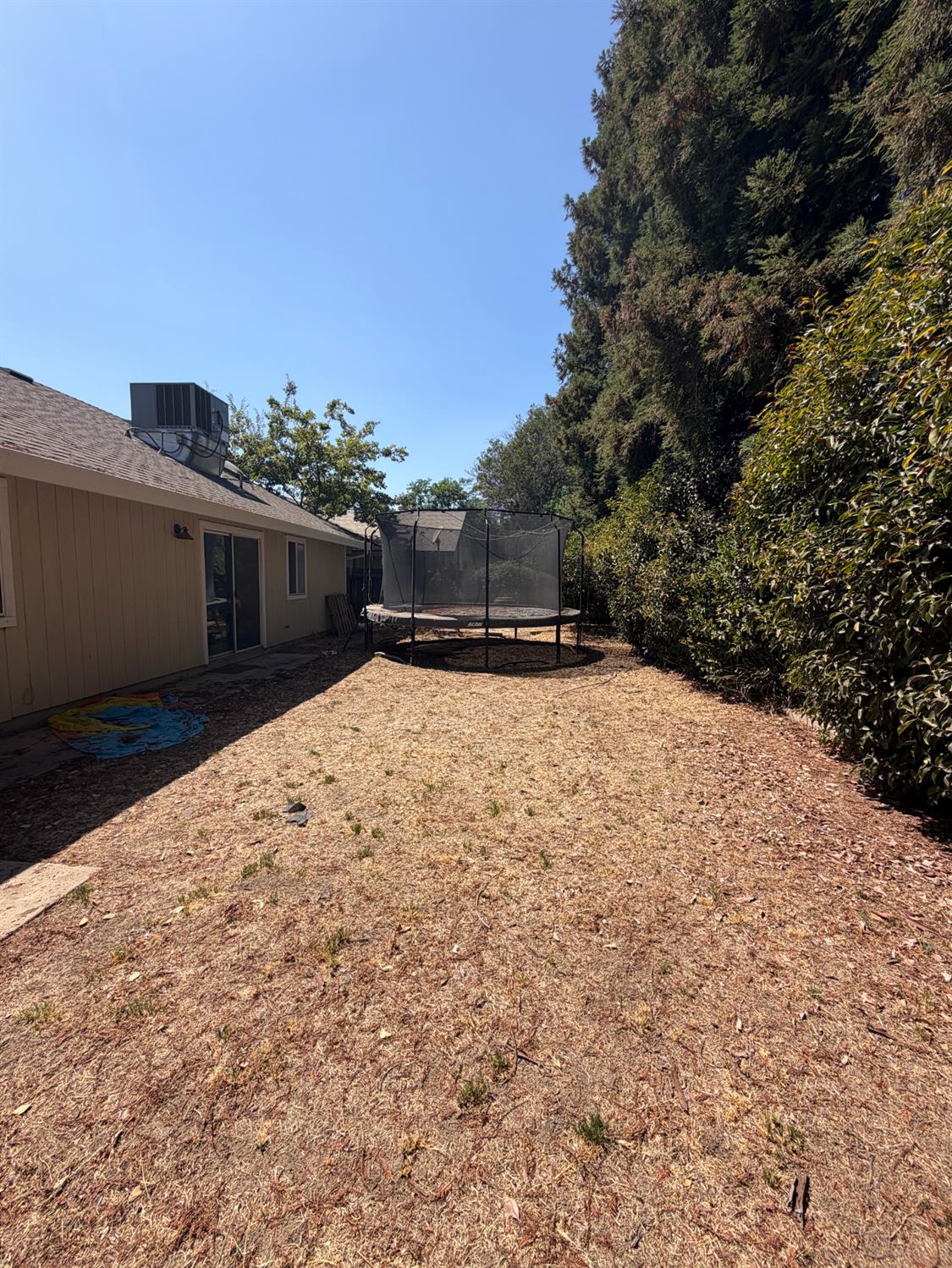1147 Mirror Lake Dr, Merced, CA 95340