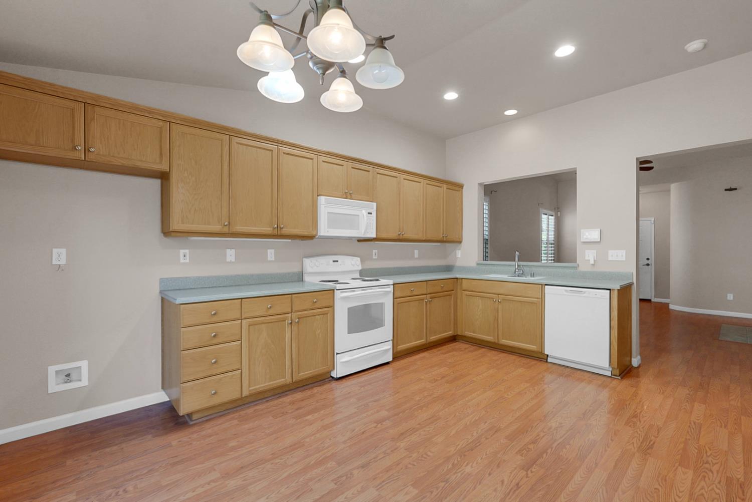 2485 Paseo Del Sol, Turlock, CA 95382