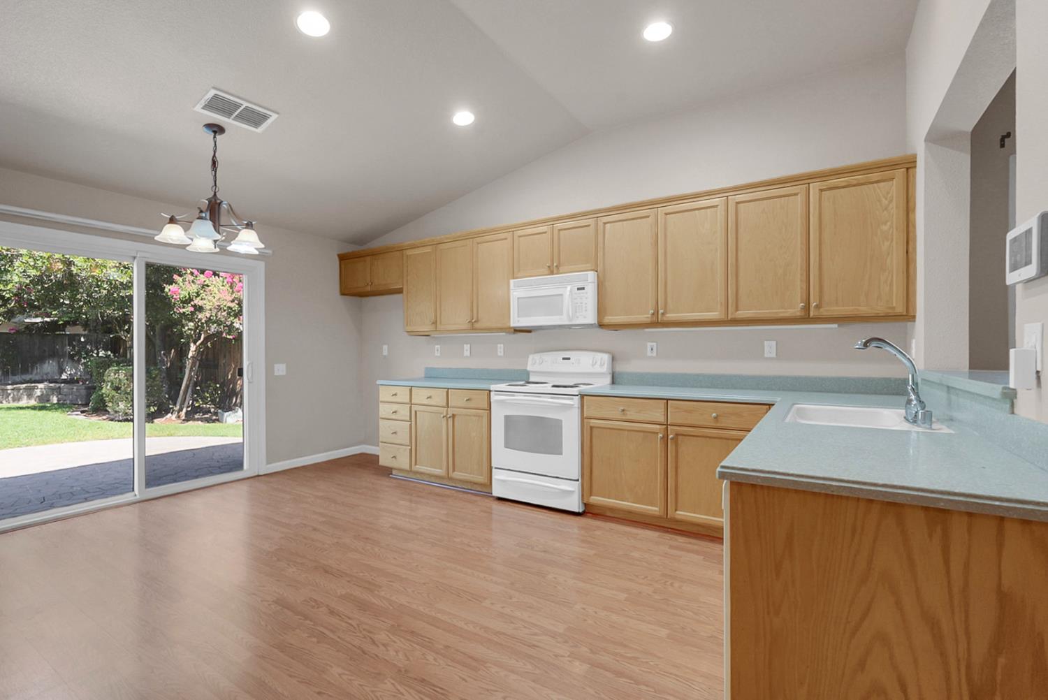 2485 Paseo Del Sol, Turlock, CA 95382
