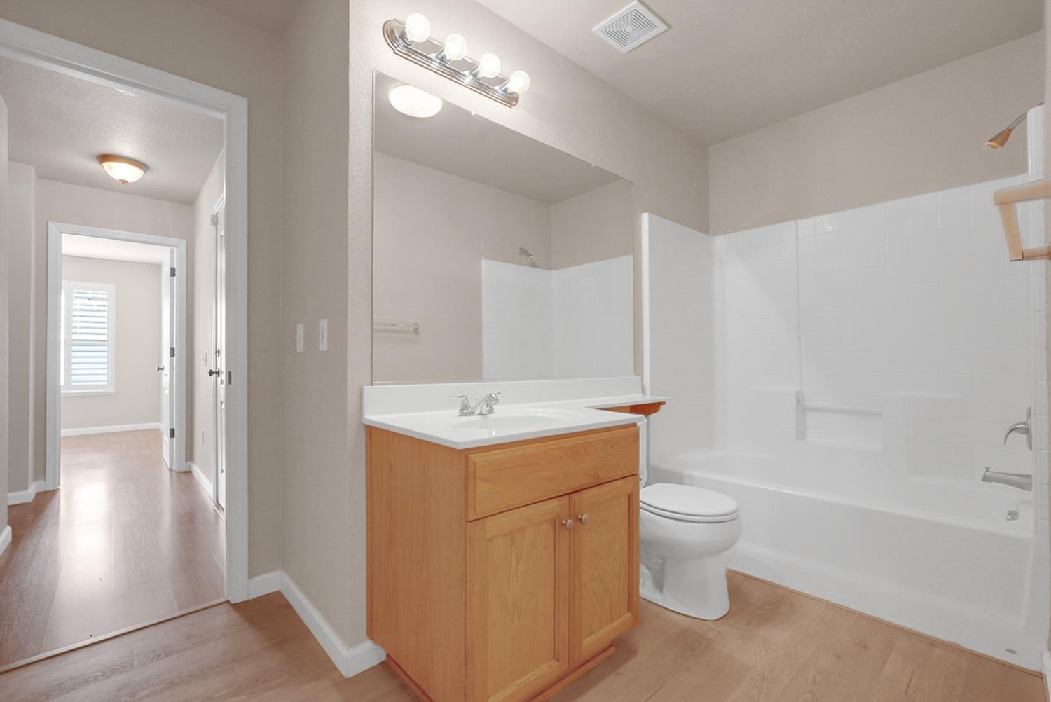 2485 Paseo Del Sol, Turlock, CA 95382