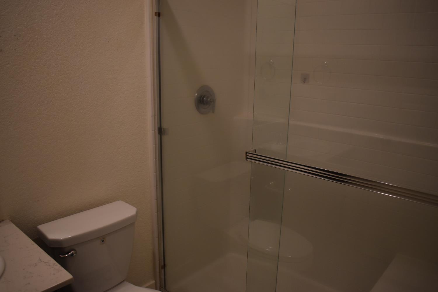 2382 Explorador Dr, Merced, CA 95340