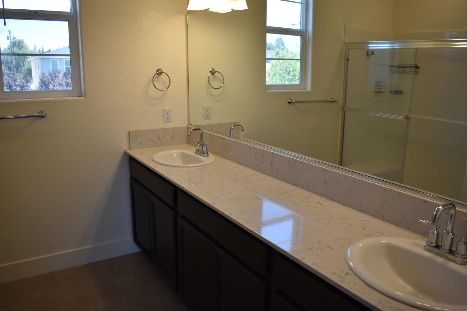 2382 Explorador Dr, Merced, CA 95340