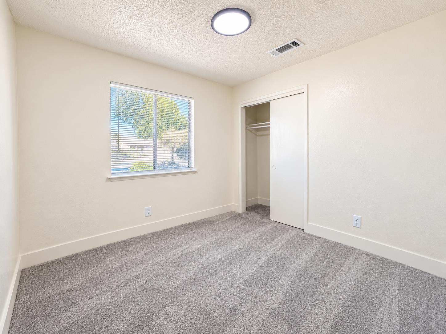 15985 Edmiston Ave, Ivanhoe, CA 93235