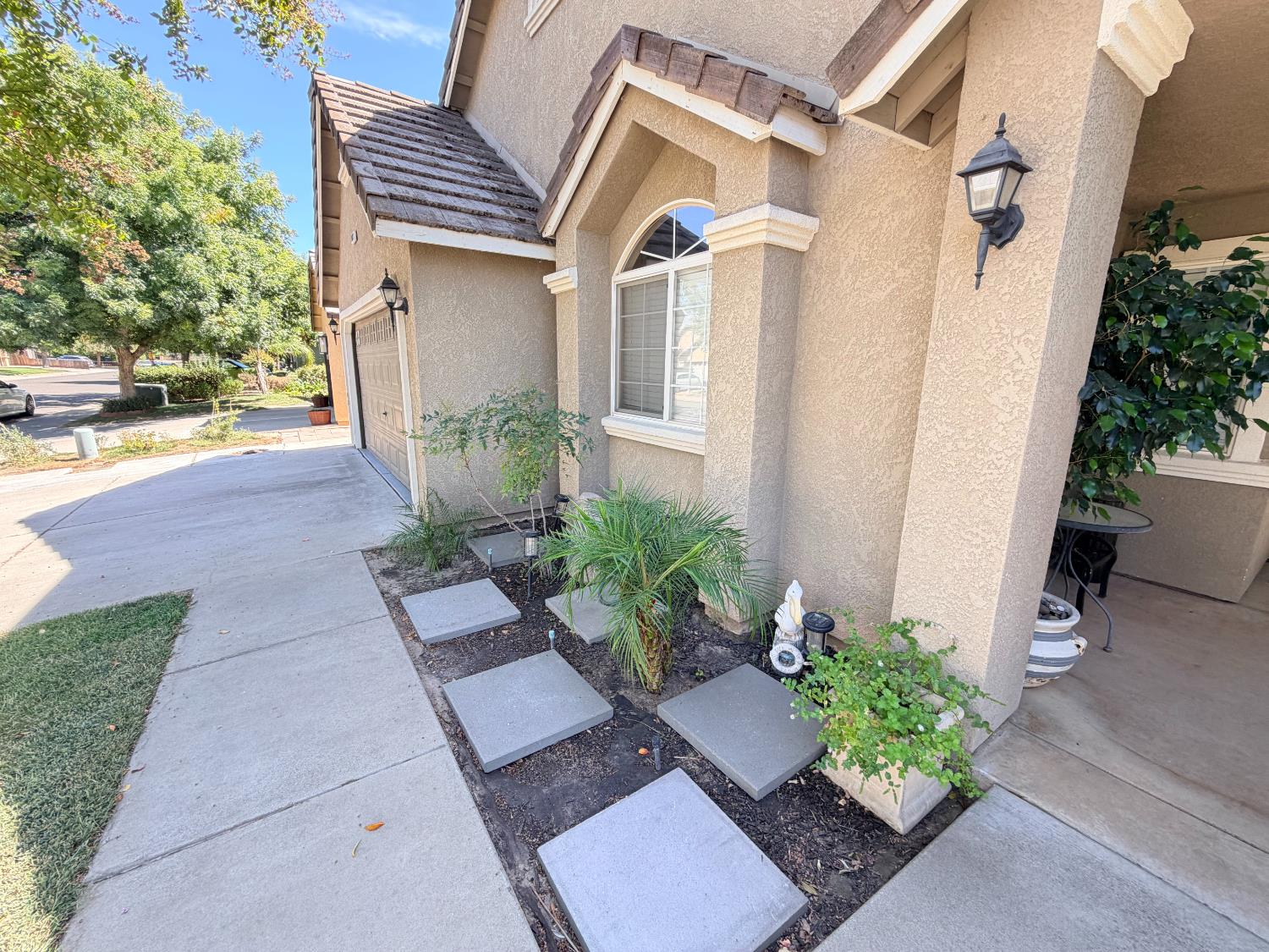 1022 Kirksey Dr, Turlock, CA 95382
