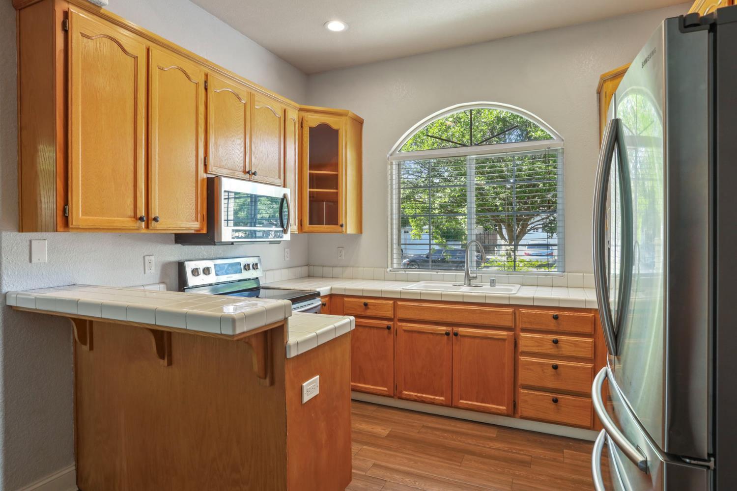 1022 Kirksey Dr, Turlock, CA 95382