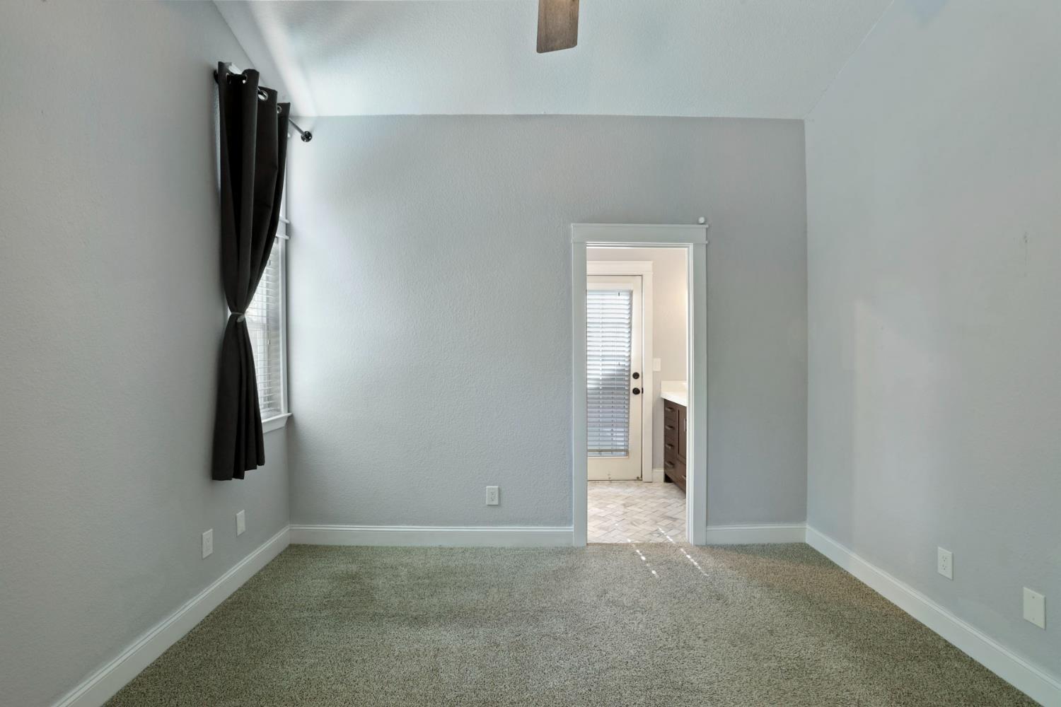 1022 Kirksey Dr, Turlock, CA 95382