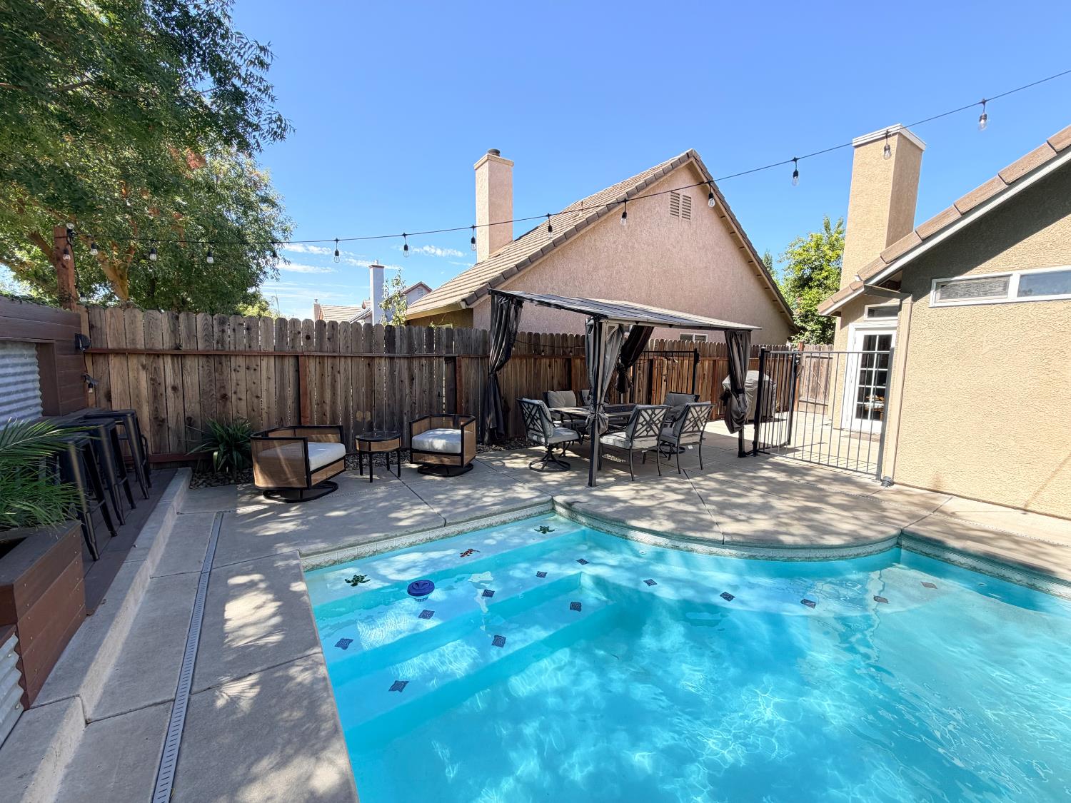 1022 Kirksey Dr, Turlock, CA 95382