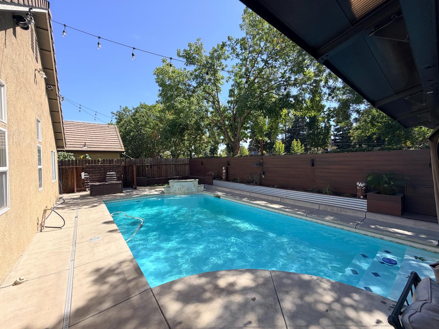1022 Kirksey Dr, Turlock, CA 95382