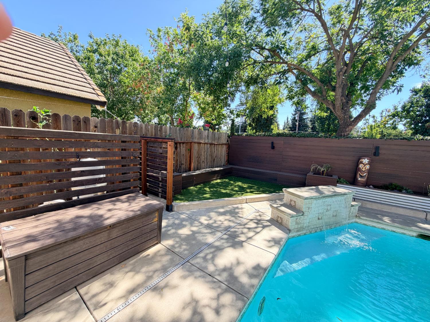 1022 Kirksey Dr, Turlock, CA 95382