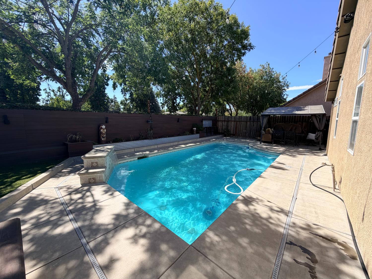 1022 Kirksey Dr, Turlock, CA 95382