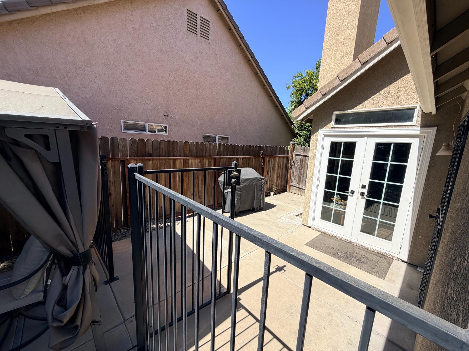 1022 Kirksey Dr, Turlock, CA 95382