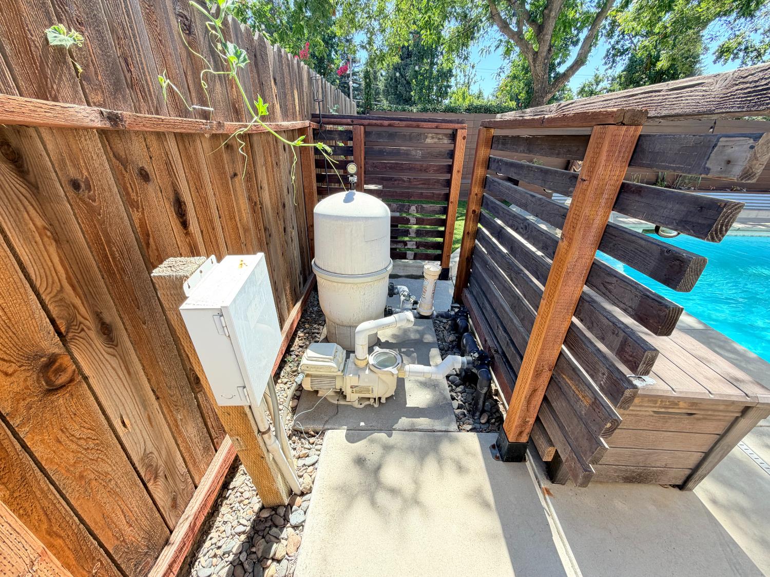 1022 Kirksey Dr, Turlock, CA 95382