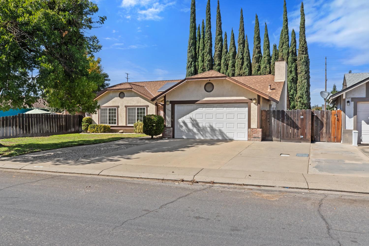 3409 Wild Palms Dr, Modesto, CA 95355