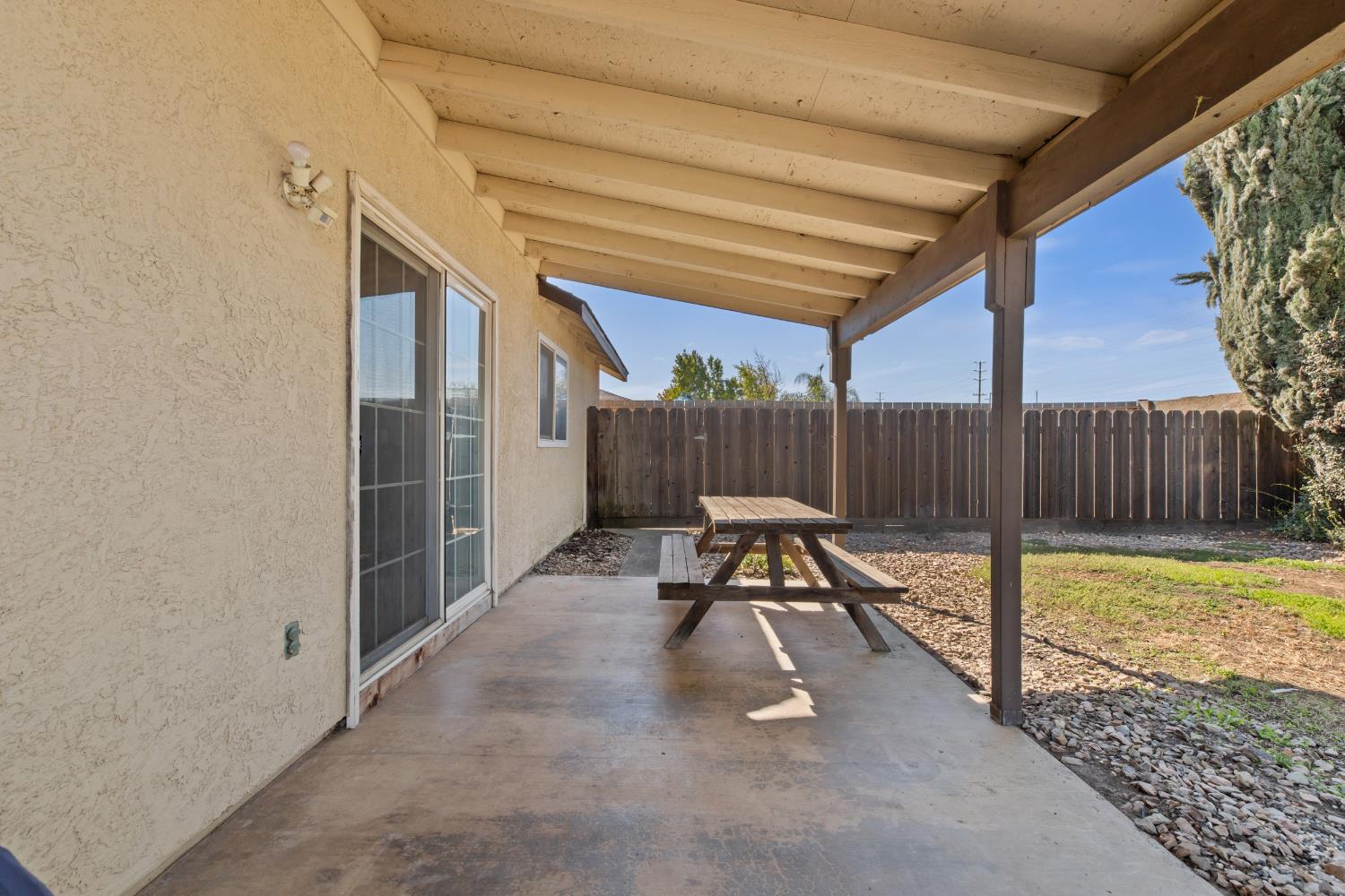 3409 Wild Palms Dr, Modesto, CA 95355