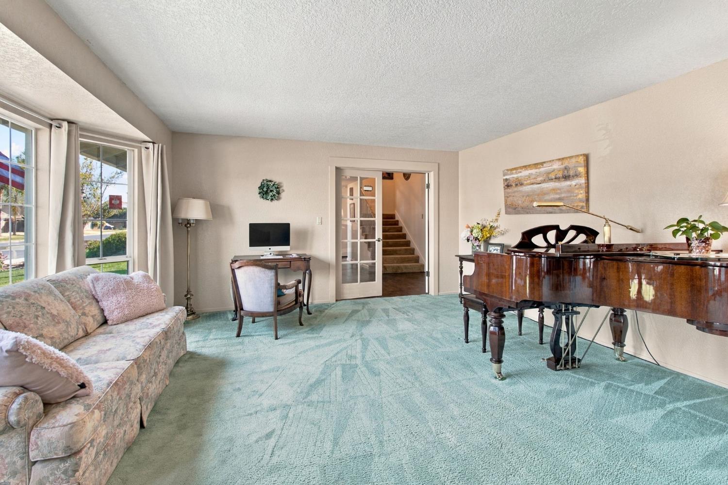 2316 Glasgow, Ceres, CA 95307