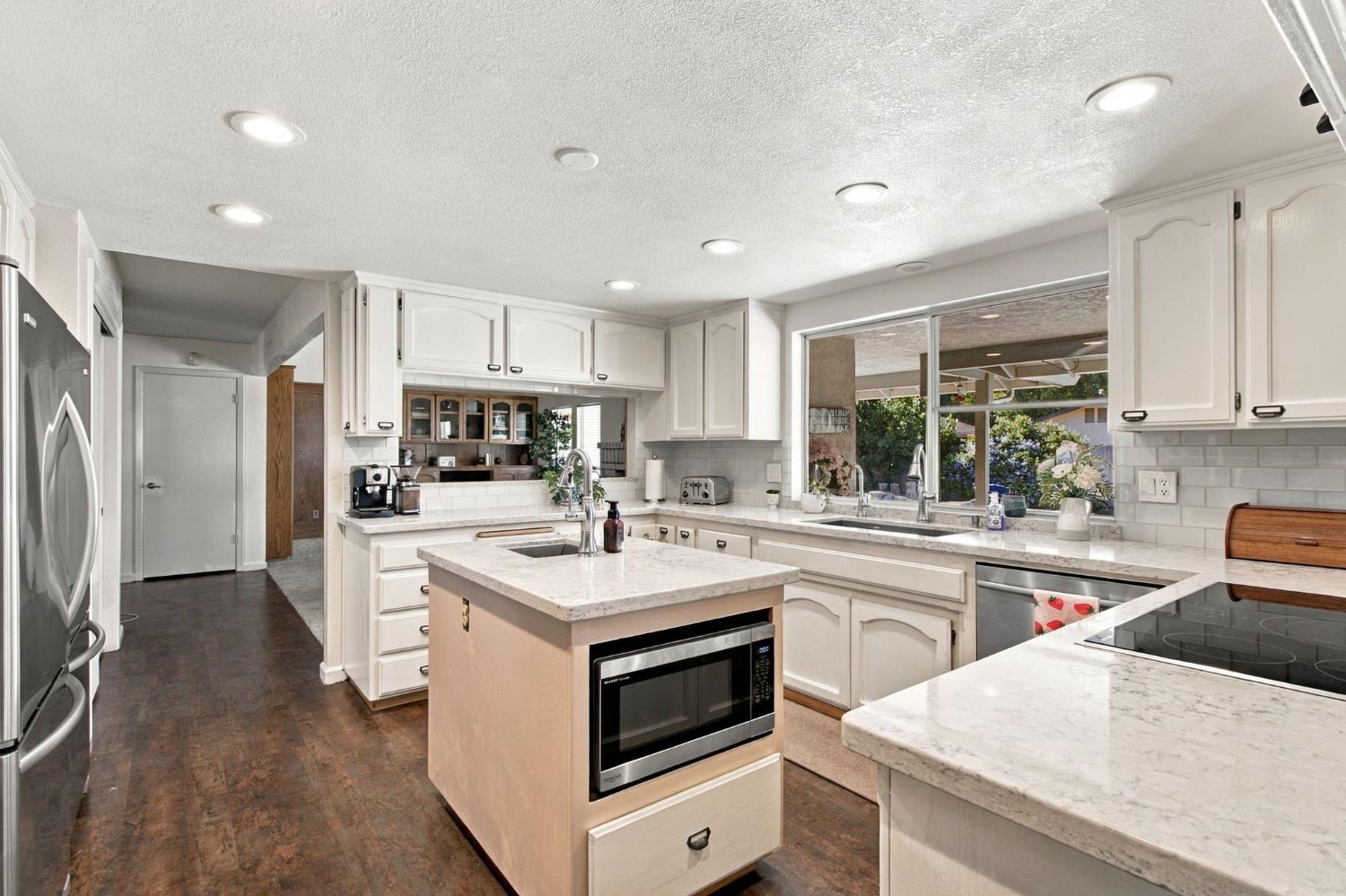 2316 Glasgow, Ceres, CA 95307